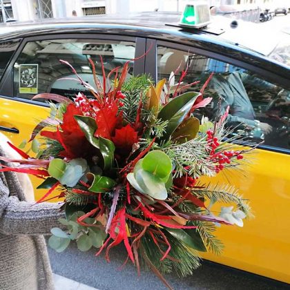 christmas-flower-arrangement