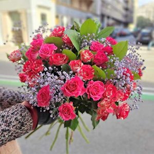 pink-mini-roses-bouquet