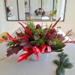 christmas-flower-arrangement-center-piece