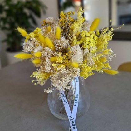 ramo-seco-blanco-amarillo