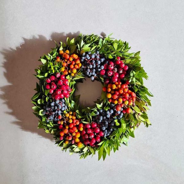christmas-wreath-with-fruit
