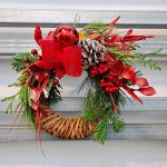 door-christmas-wreath
