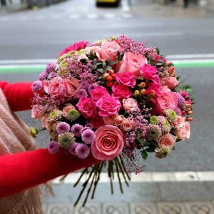 pink-flowers-arrangement-barcelona