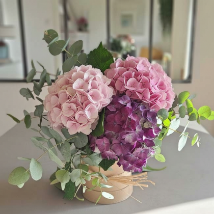pink-hydrangea-bouquet
