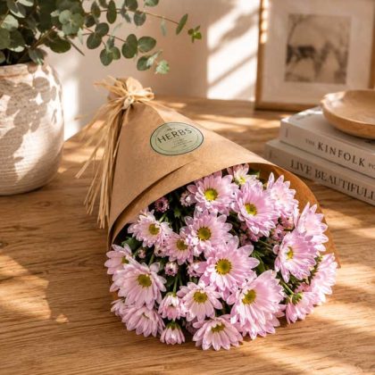 pink daisy flower bouquet